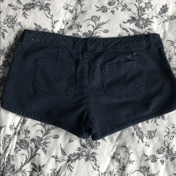 Hollister Navy Blue Low Rise Short Shorts - Picture 3 of 5
